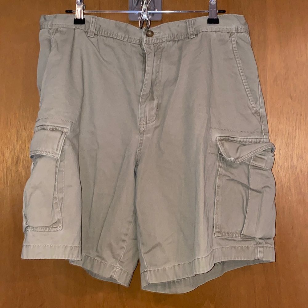 Mens Covington cargo shorts 38